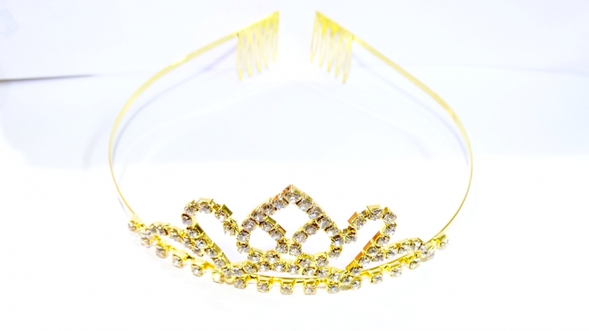 TIARA DORADA STRASS+