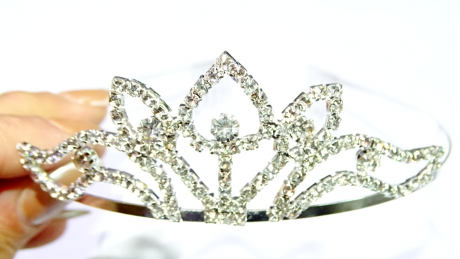 TIARA STRASS