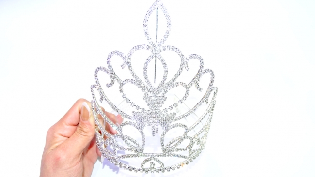 TIARA STRASS