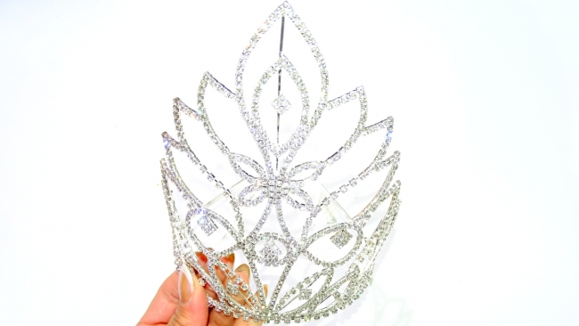 TIARA STRASS