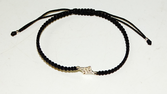 PULSERA HILO PLATA NUDO