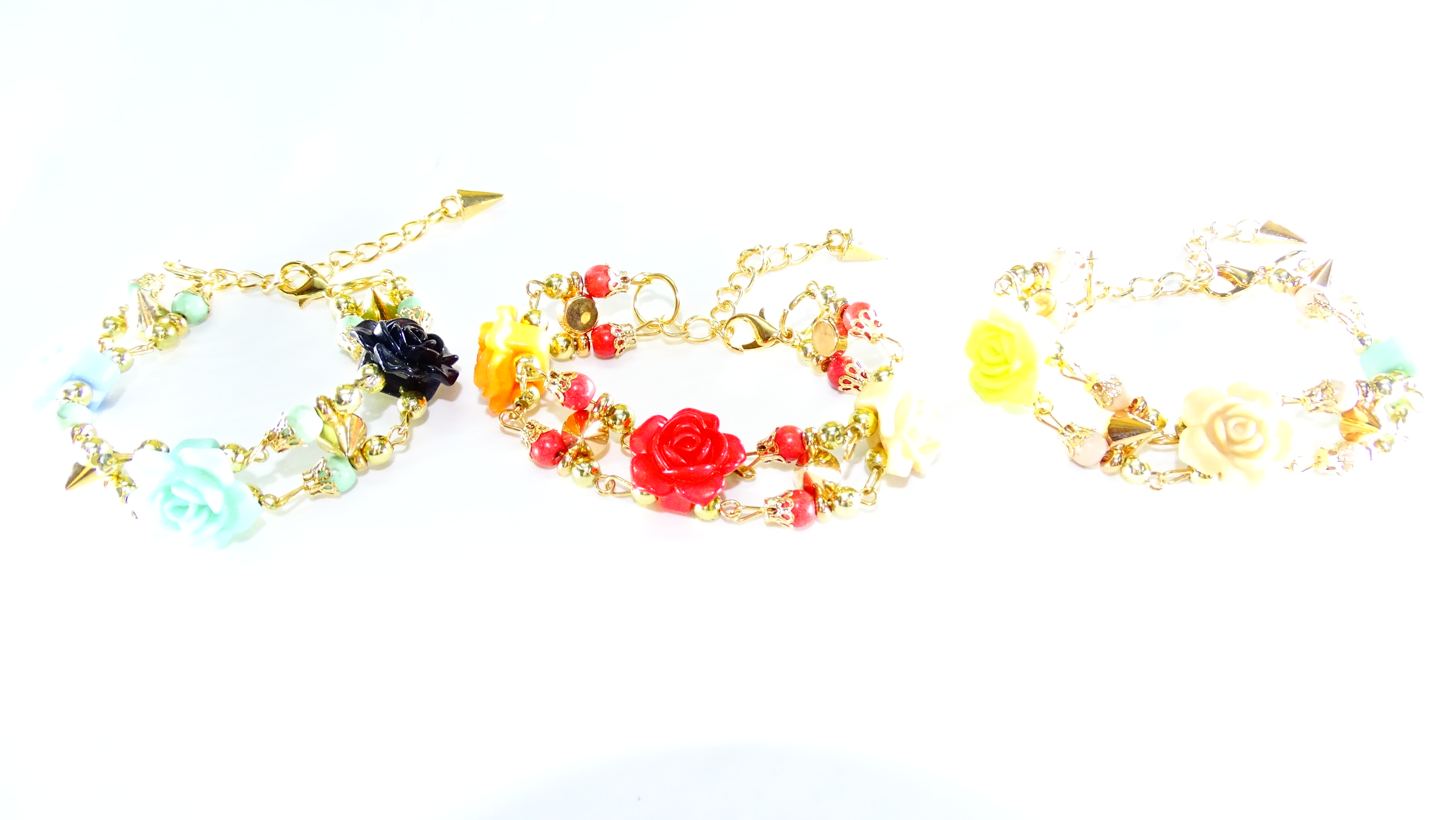 PULSERA ROSAS CON BOLITAS VARIOS COLORES+++