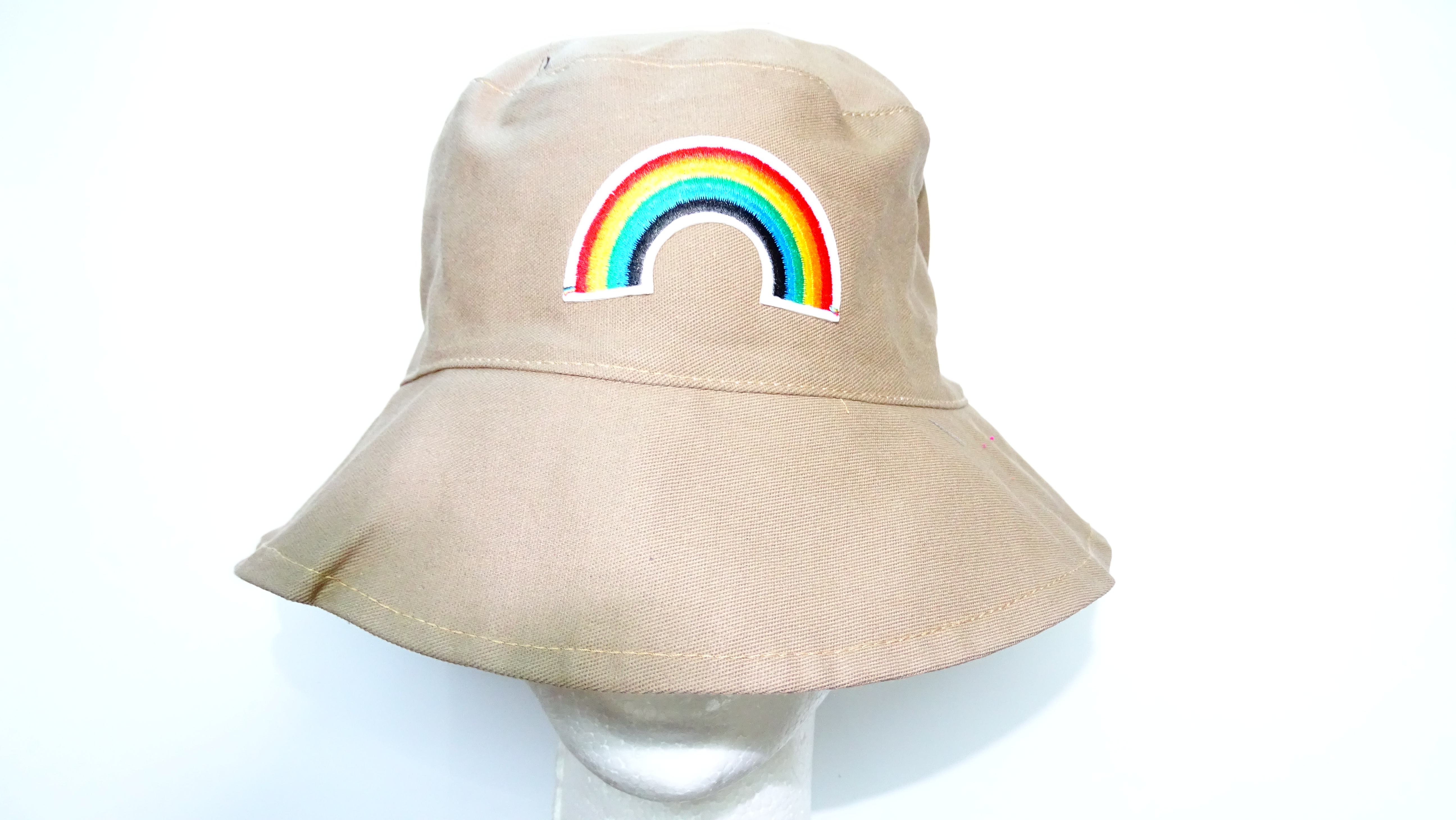 GORRO PILUSO ARCO IRIS