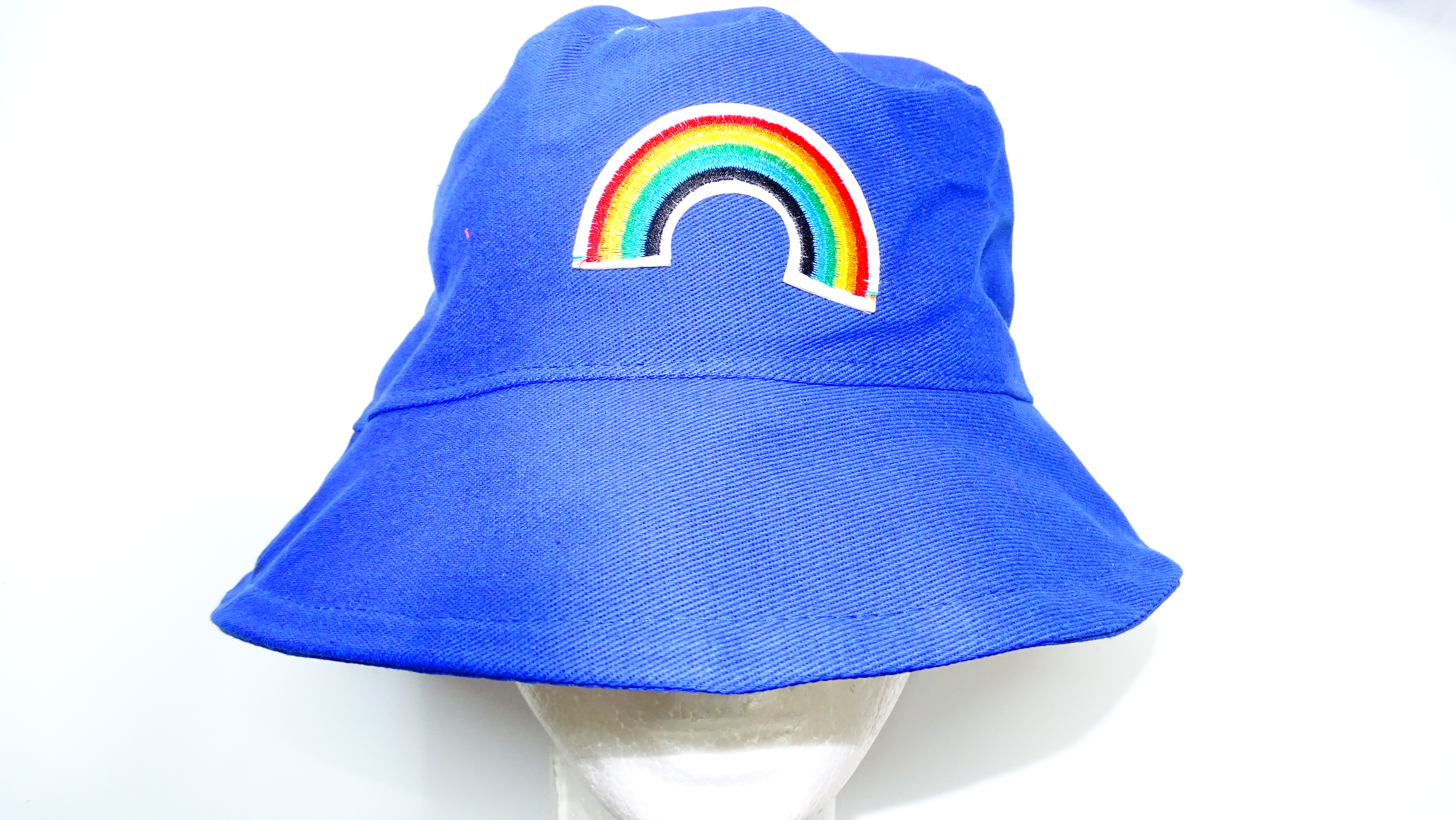 GORRO PILUSO ARCO IRIS