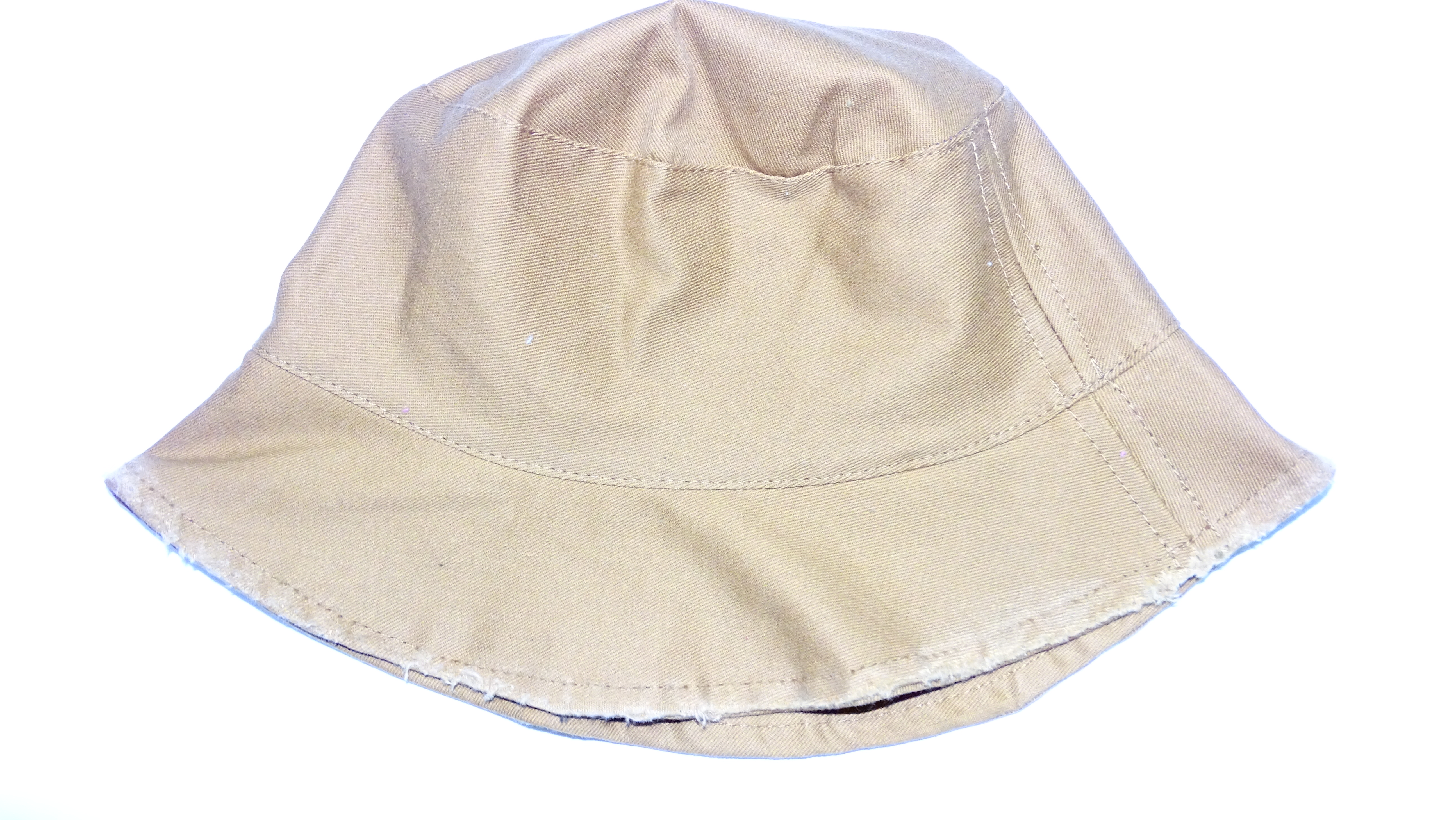 GORRO PILUSO GABARDINA DESFLECADO