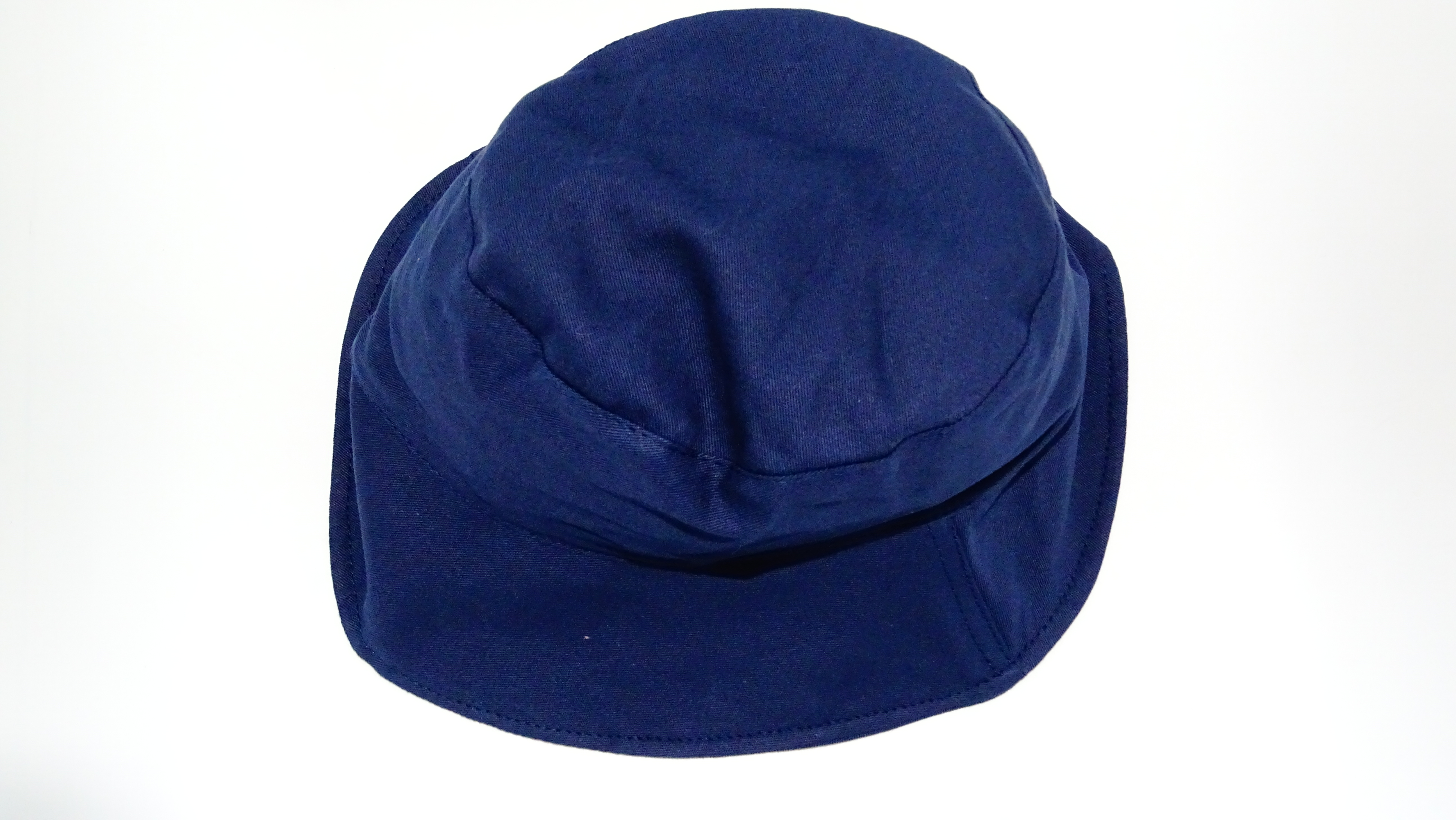 GORRO PILUSO GABARDINA LISA